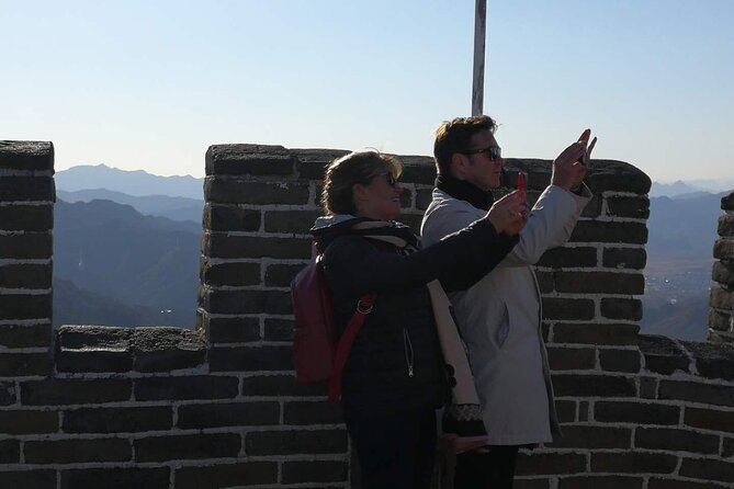 Beijing Mutianyu Great Wall and Food Tour - Guides, English, and staying on time without stress