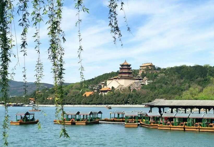 Beijing: Mutianyu Great Wall and Summer Palace Private Tour - The Great Wall at Mutianyu: steep steps, hand rails, big views