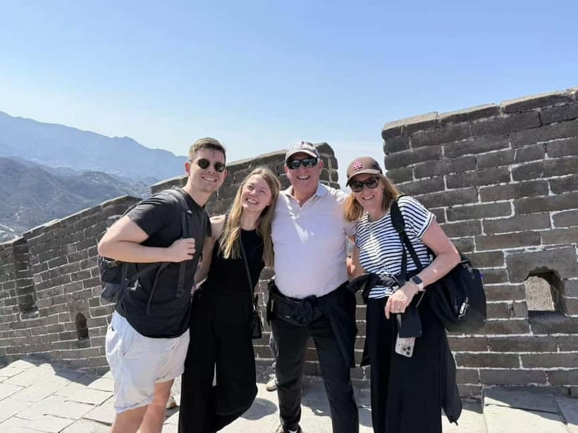 Beijing: Mutianyu Great Wall Private Tour with Ticket - Why Mutianyu beats the crowds for a private day