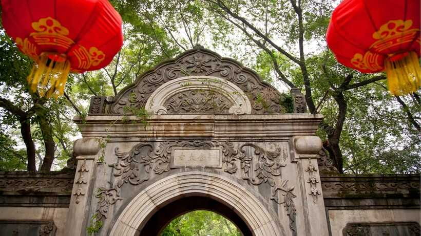 Beijing: Prince Kung's Palace Museum Ticket—Must-See Spot - The Story Behind He Shen and Emperor Qianlong