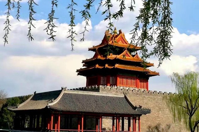 Beijing Private Layover Tour to Mutianyu Great Wall and Forbidden City - Forbidden City With a Guide: Front Court Halls to Inner Living Quarters