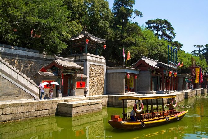 Beijing Private (less walking) 2-Day Tour with All Attractions - Day 1: Tiananmen Square and the Forbidden City without the ticket-window stress