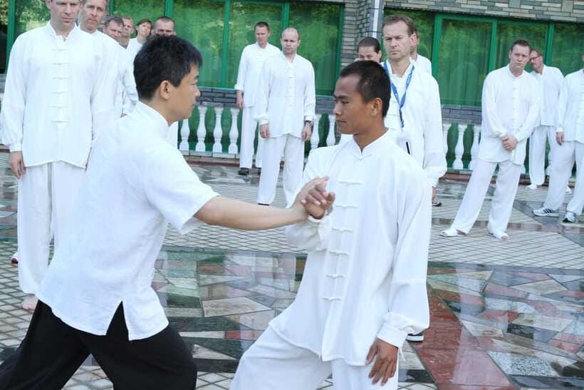 Beijing Private Tai Chi Class - Push hands for beginners: the first taste of softness and balance