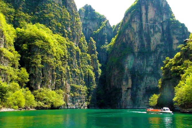 Beijing Private Tour to Badaling Great Wall and Longqing Gorge with Boat Ride - Guides matter: from Tony and Edward to Sophie and Cathy Zhang