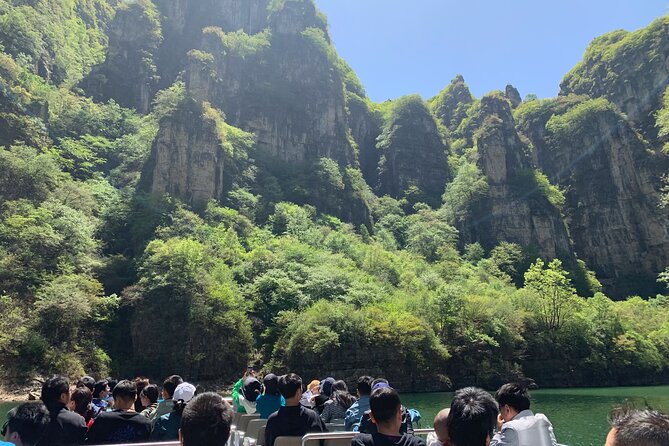 Beijing Private Tour to Badaling Great Wall and Longqing Gorge with Boat Ride - Price and logistics: is $236 per person worth it?