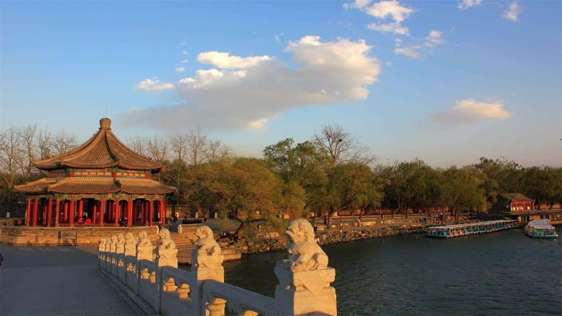 Beijing: Summer Palace Entrance(combo/tour opt) - Seventeen-Arch Bridge: The Stone Carvings That Reward Looking Up