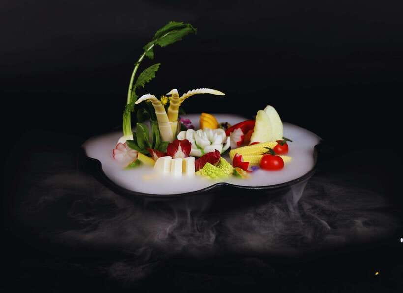 Beijing: Top Michelin Vegetarian Restaurant Reservation - Low-oil cooking that still feels satisfying