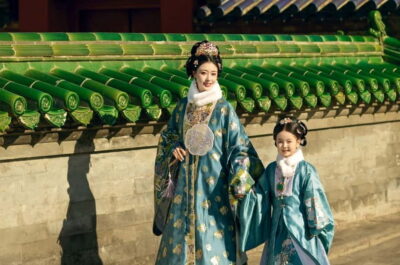 Beijing Traditional Hanfu Experience & Photoshoot for Groups - Costume choice, hair, and makeup: why this looks so believable