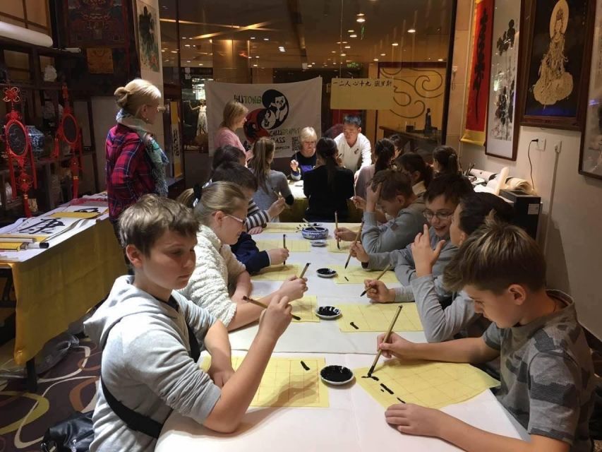Beijing Wangfujing Calligraphy Class Nearby Forbidden City - English Instruction, Tea Moments, and the Calm Hutong Atmosphere