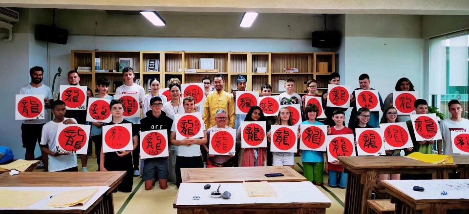 Beijing Wangfujing Calligraphy Class Nearby Forbidden City - The Small Practicalities That Affect Your Experience