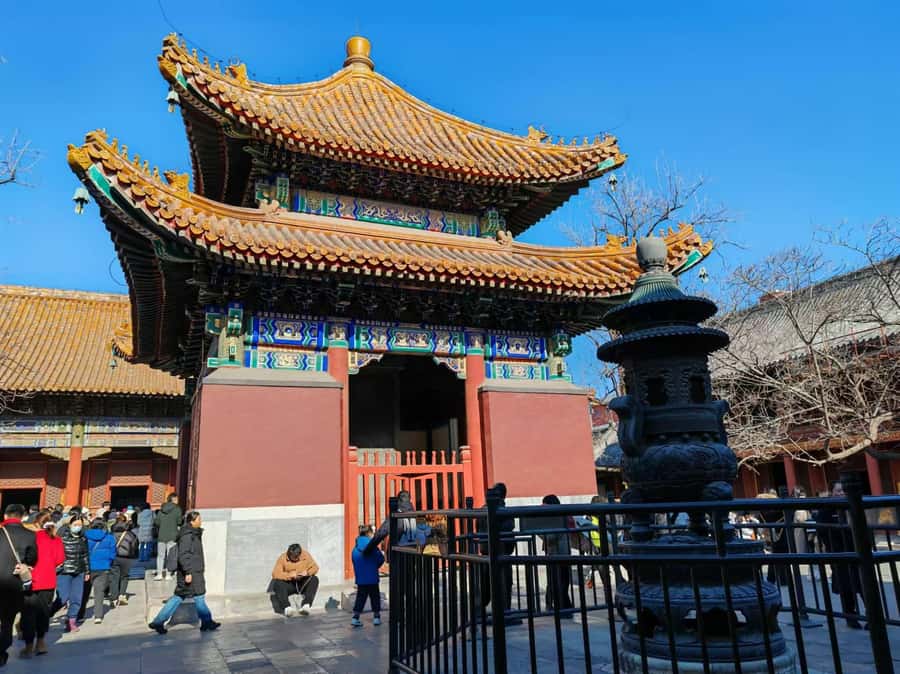 Beijing:Customizable Temple and Religious Sites Private Tour - Lama Temple: Tibetan Buddhism inside an imperial-style setting