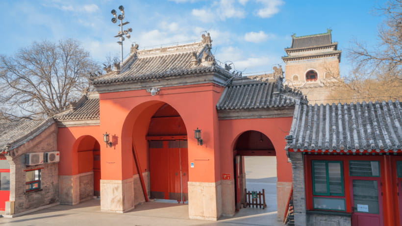 Beijing:Drum and Bell Towers Entry Ticket- Cultural Treasure - The English Guide That Connects Towers to Hutongs