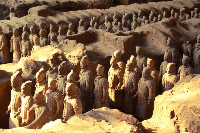 Best of Xi'an: Terracotta Warriors Tour with Best Dinner Show Banquet - A private guide (Tina, Linda, Cindy) and a driver who keeps you moving