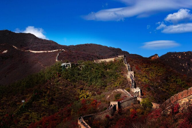 Boutique Early Bird or Sunset Tour of Mutianyu with VIP Pass - Lunch (and dinner on sunset timing) with a wall view