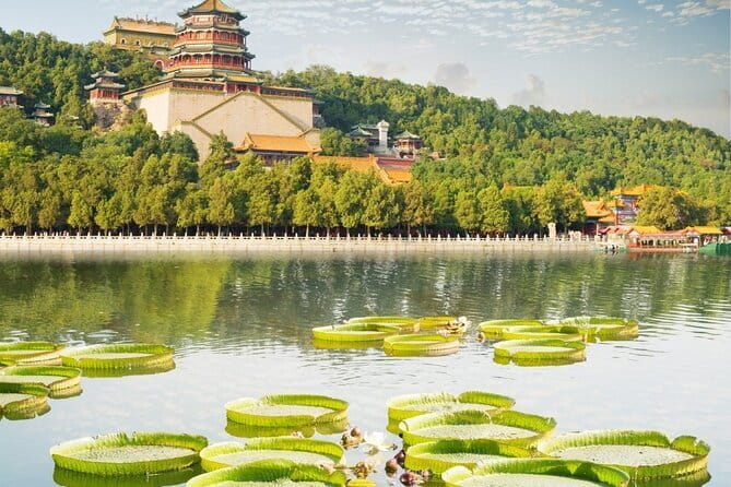 BusDa-Full-Day Bus Trips: Mutianyu, Summer & Old Summer Palaces - Stop 1: Mutianyu Great Wall—best-preserved views with optional thrill rides