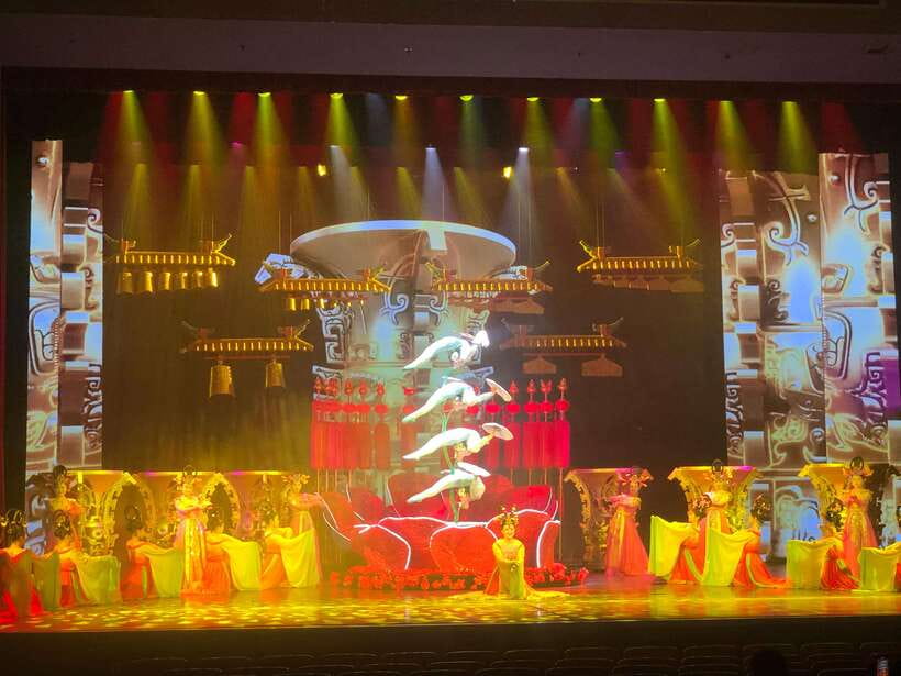 Chaoyang Acrobatics Ticket - Showtimes in Beijing: Timing at 4:00pm and 5:40pm