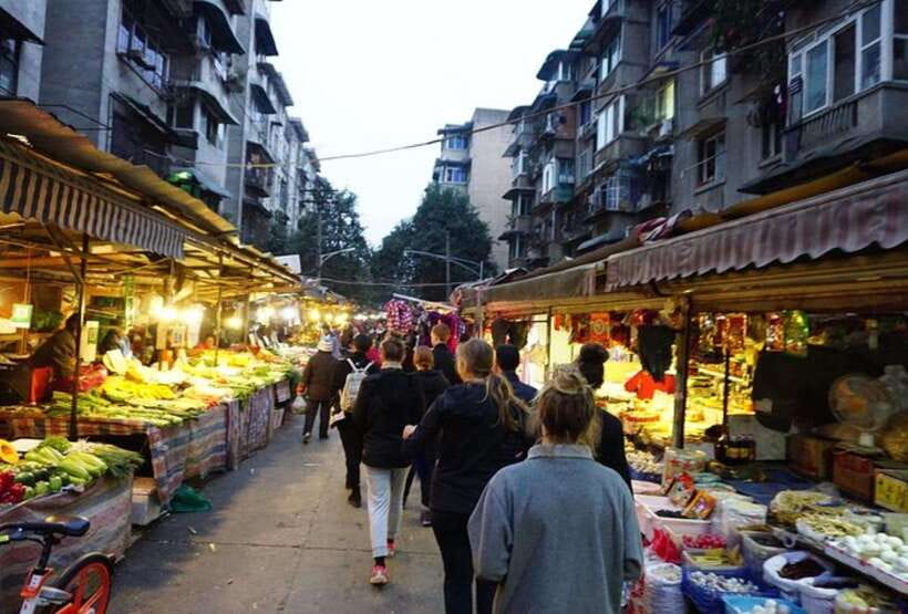 Chengdu: Cooking Class with Fresh Market Half Day Experience - Tea first: the small ritual that changes the mood