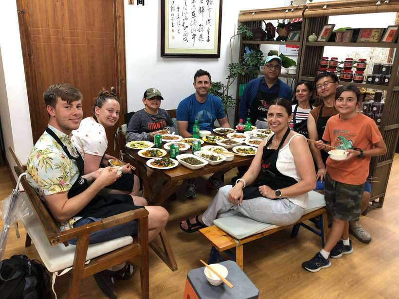 Chengdu: Cooking Class with Fresh Market Half Day Experience - Lunch or dinner with beer and what you made