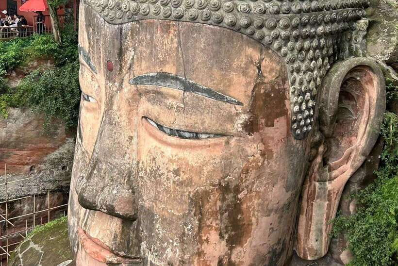 Chengdu: Leshan Grand Buddha Full-Day Private Trip - Leaving Chengdu: the 2-hour drive through western Sichuan scenery