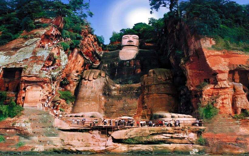 Chengdu: Leshan Grand Buddha Full-Day Private Trip - What to bring (and what to skip) for an easier climb