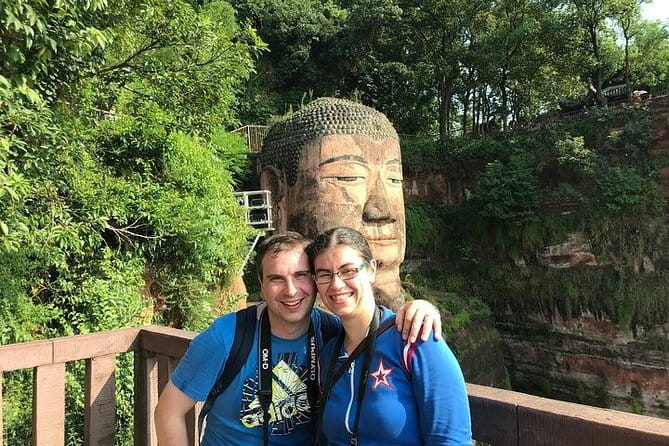 Chengdu Private Day Tour to Emei Mountain with Lunch and Cable Car Ride - Huazang Temple and the 48-meter Golden Buddha statue