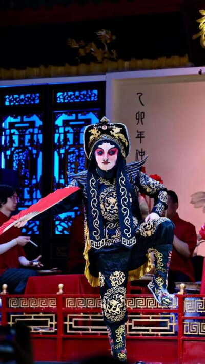Chengdu: Sichuan Opera Face-Changing and Acrobatics Show - Finding the right entrance and exchanging your ticket