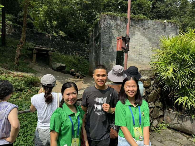 Chengdu: Volunteer Day Experience at Dujiangyan Panda base - Making panda cakes (wowotou) and getting your certificate