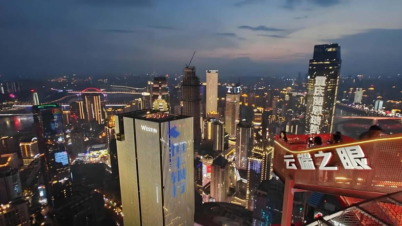 Chongqing: 520m-high Eye Skyview Deck Ticket for Adult - Finding the Chongqing Eye: the 47F to 67F elevator routine