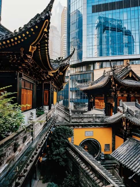 Chongqing deep explore 10 sights & typical lunch and dinner - Chongqing in One Day: Old Temples, Vertical Views, Real Food