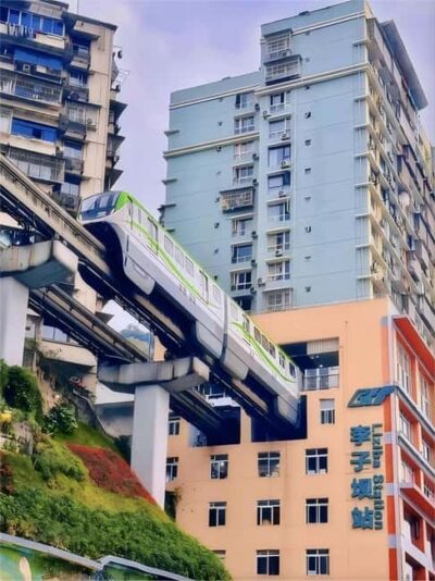 Chongqing deep explore 10 sights & typical lunch and dinner - Door-to-door private car pickup (and why it matters)