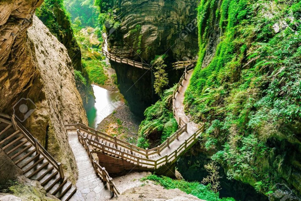 Chongqing: Private Day Tour to Wulong Karst Geological Park - How your guide improves the experience (and your photos)