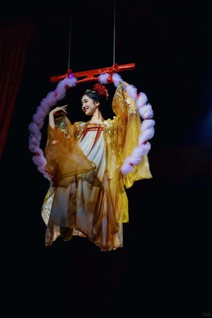 Chongqing: Qingyu Banquet Experience with Show and Dinner - The in-meal performances: Soul Butterfly and Light of Life