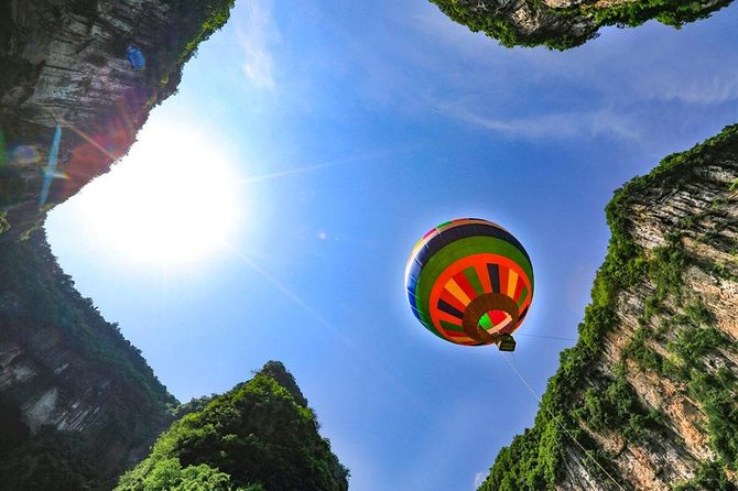 Chongqing Wulong Exploration Private Day Tour With the Lunch - Inside the park with transport: what your 1-hour window really means