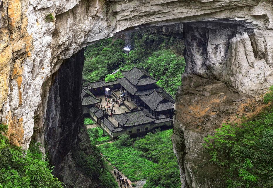 Chongqing: Wulong Private Day Exploration Tour - Private group pacing: the difference between rushing and enjoying