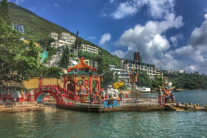 Custom private tour of Hong Kong Island - Half day - Central District: Culture, History, and the Rhythm of a Business Core