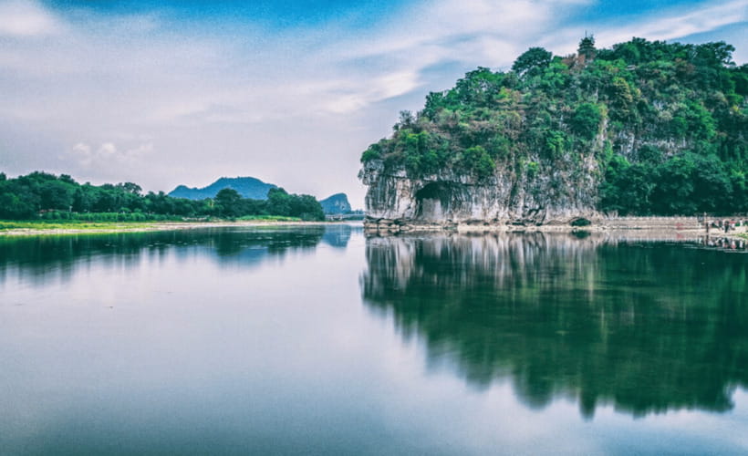 Discover Guilin's Gems:Guangzhou-Bullet Train Highlight Tour - English support and guide names: who you might meet