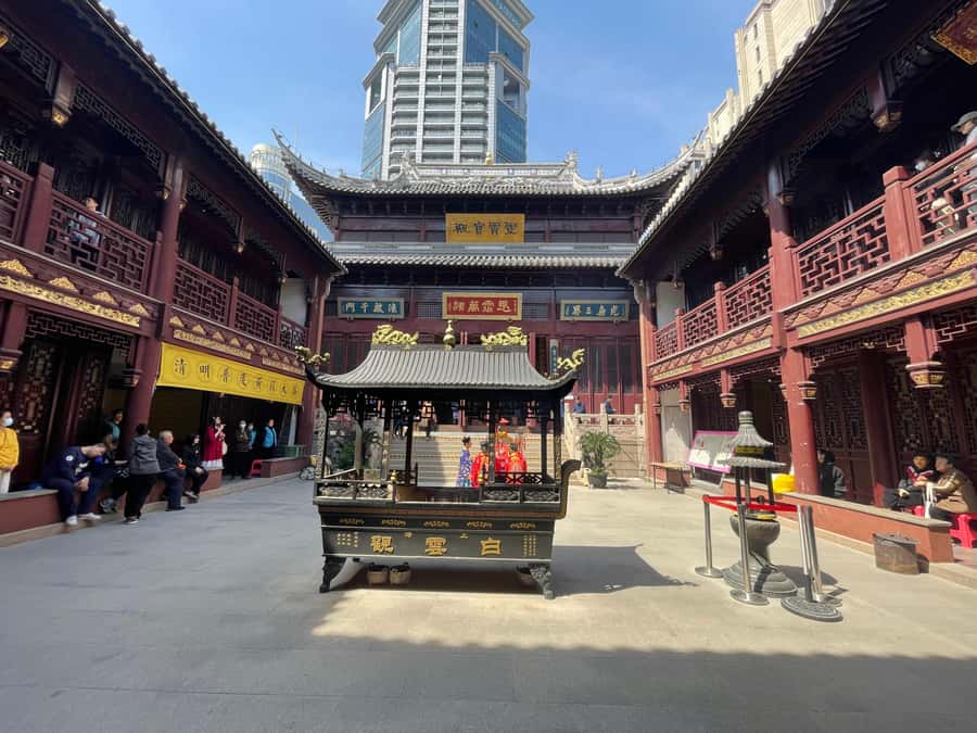 Discover Off Beaten Route--Shanghai Old City Town - Meeting at Shouning Road: where the tour starts and how to find it fast