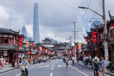 Discover Off Beaten Route--Shanghai Old City Town - Ancient city wall area walk: an old Shanghai foundation you can actually feel
