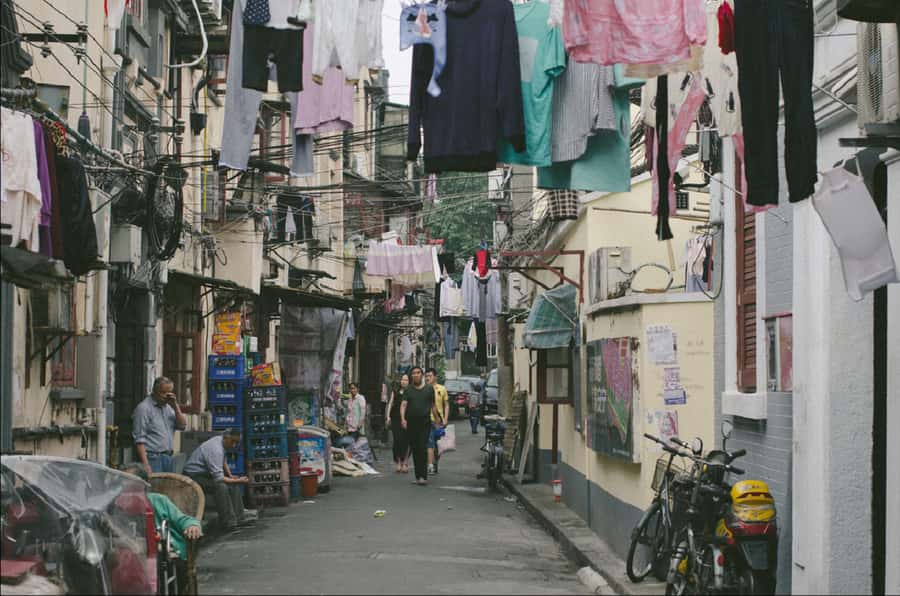Discover Off Beaten Route--Shanghai Old City Town - Small group (up to 8): why the guide interaction matters