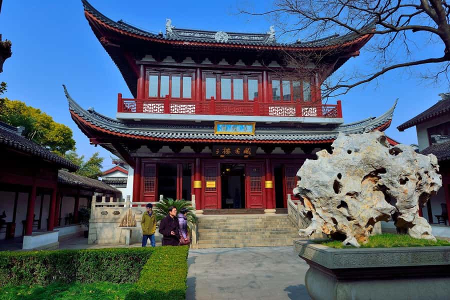 Discover Off Beaten Route--Shanghai Old City Town - Price and value: what $78 gets you in 3 focused hours