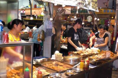 Discovery more Guangzhou evening foodie tour with locals - Meeting at 西门口地铁站: easy start, no pickup