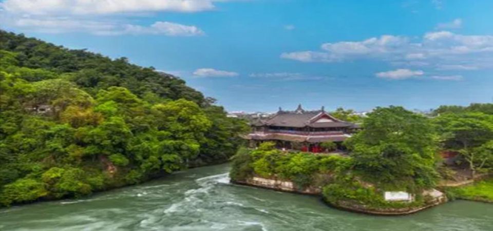 Dujiangyan panda base and irrigation system park day tour - Price and logistics: what $180 covers, and what you’ll pay on top