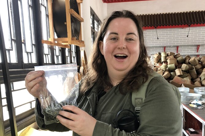 Experience Chengdu: Private Tea-Making Day Tour of Mengdingshan Tea Plantation - Leaf Picking Practice: The Hands-On Part That Makes It Stick