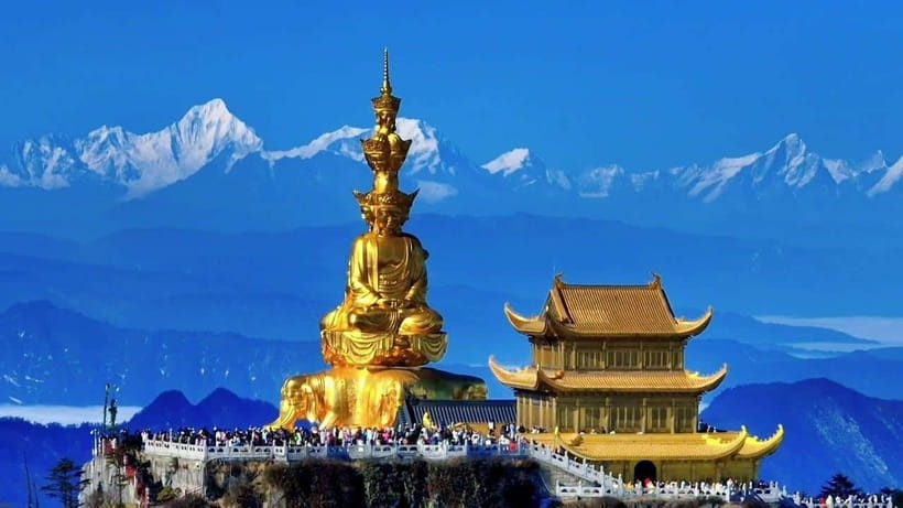 From Chengdu: Mount Emei Day Trip with Golden Summit Visit - How the Chengdu pickup sets the tone for a 10-hour Emei day