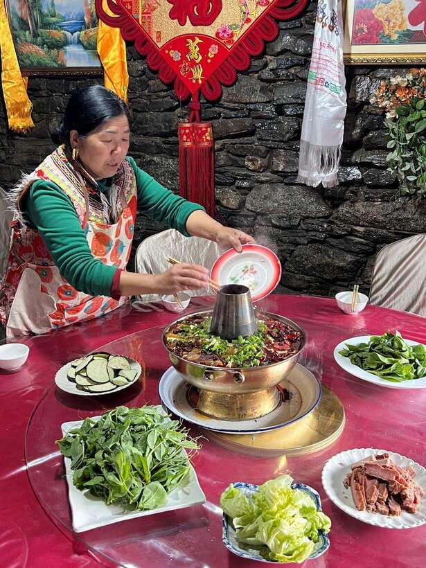 From Chengdu: Tibetan Village Live as a Tibetan Day Tour - Ganbao Tibetan Village day: what the 12 hours feels like