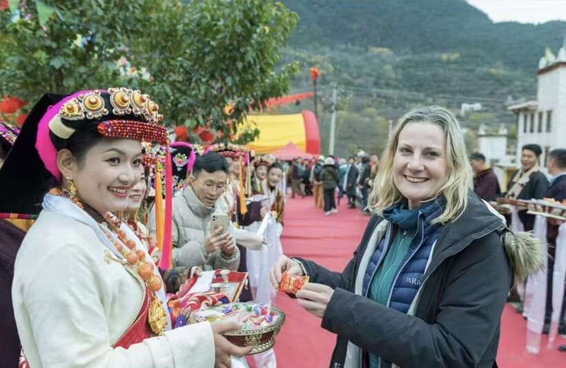 From Chengdu: Tibetan Village Live as a Tibetan Day Tour - Yak meat hotpot, Guozhuang dance, Hada exchange, and bonfire barbecue