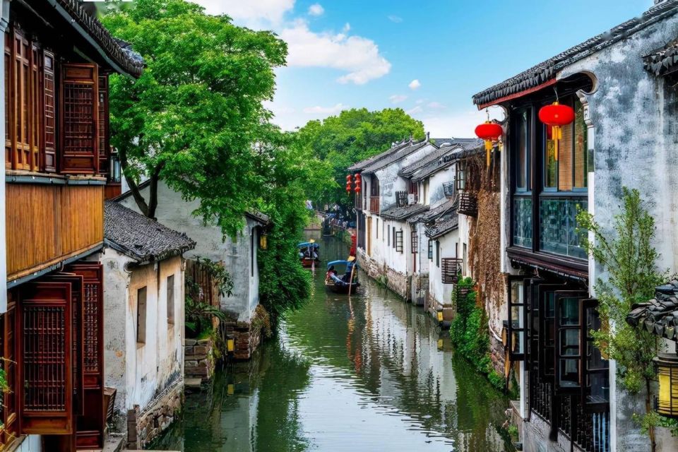 From Shanghai: Private Zhujiajiao Tour with Boat Ride - Private Guide Quality: What You Actually Gain with Names Like Snow, Kalvin, and Caroline