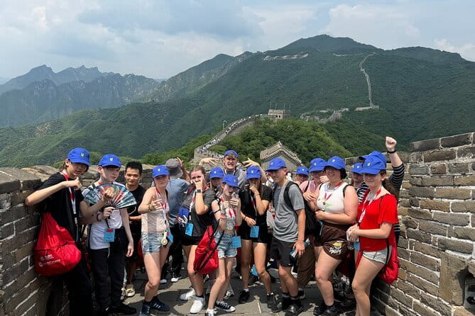 Full Day Guided Exploration of Beijing Badaling Great Wall - Guide quality you can feel: Linda, Summer, and Mr. Liu