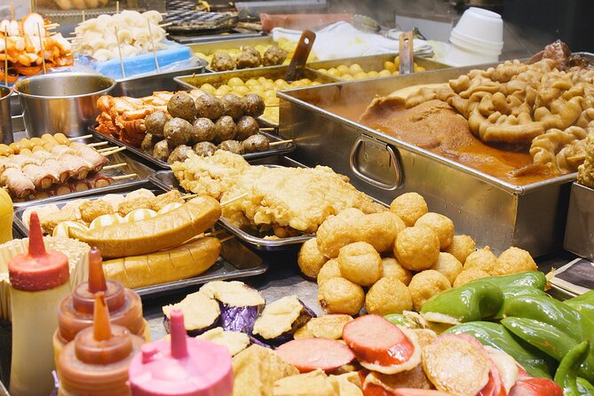 Full Day Private Trip in Hong Kong( impeccable local )walk tour - Kowloon Night Vibes: Yau Ma Tei Fruit Market and Temple Street Energy