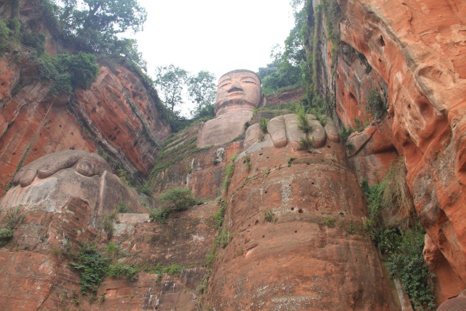 Full-Day Tour of Leshan's Giant Buddha from Chengdu - One giant stone Buddha—and why the setting matters